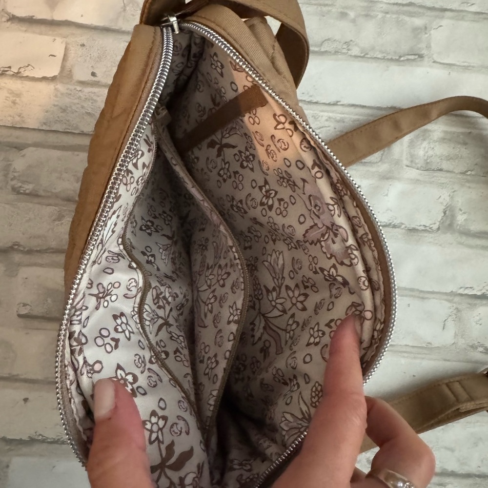 Vera Bradley crossbody - Picture 3 of 3